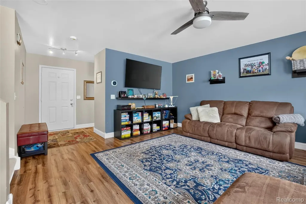 2792 Kalkaska River Drive Handy Township MI 48836