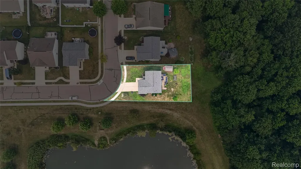 2792 Kalkaska River Drive Handy Township MI 48836