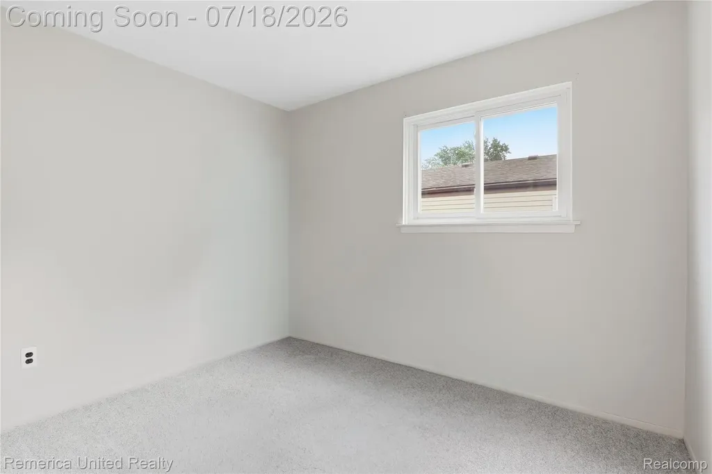 18691 Kinloch Redford Charter Township MI 48240