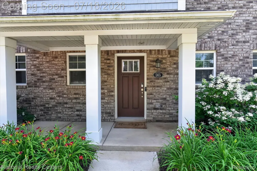 565 Jenny Way Brighton City MI 48116