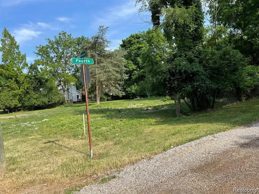8269 Bellevue Road Grosse Ile Township MI 48138