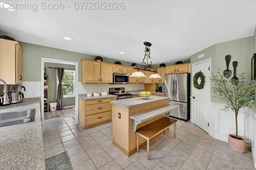 2111 Moorlands View Oceola Township MI 48855