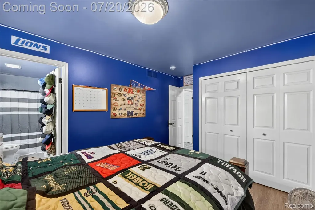 2111 Moorlands View Oceola Township MI 48855