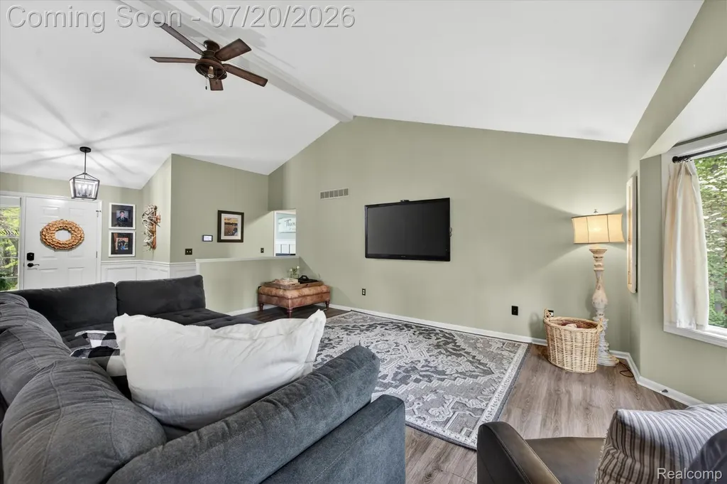 2111 Moorlands View Oceola Township MI 48855