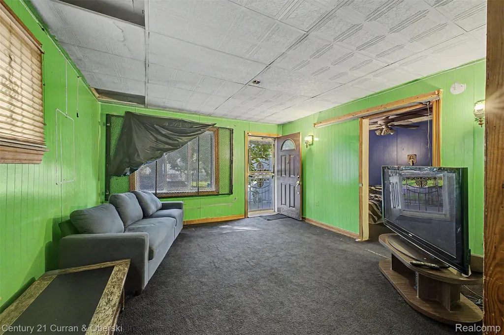 8040 Kirkwood Street Detroit City MI 48210