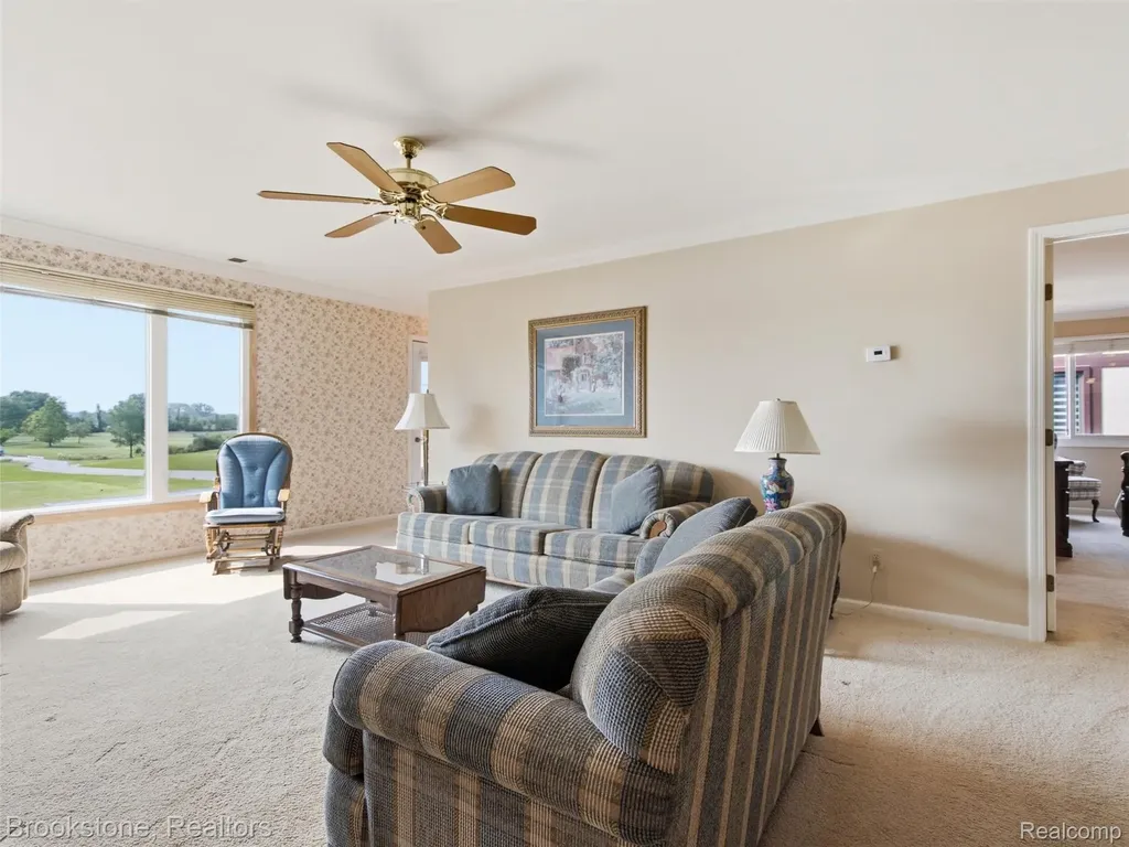 1082 Country Club Drive St. Clair Shores City MI 48082