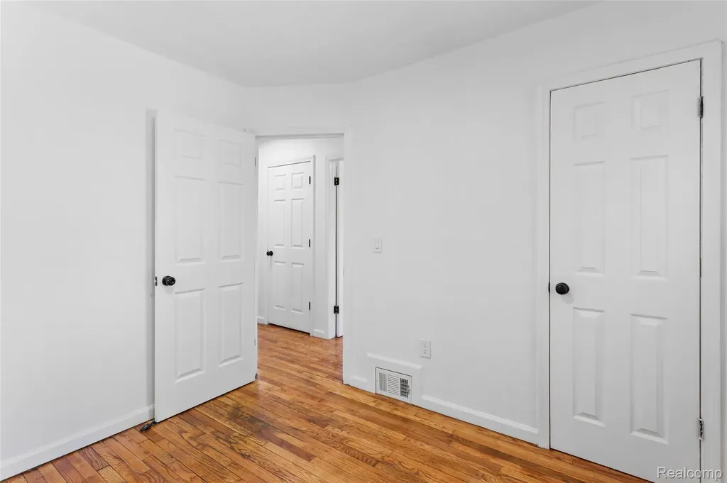 11327 Whitehill Detroit City MI 48224