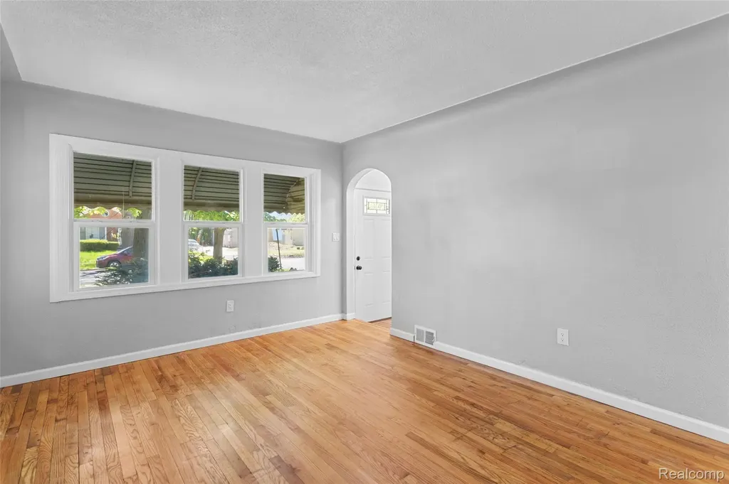 11327 Whitehill Detroit City MI 48224