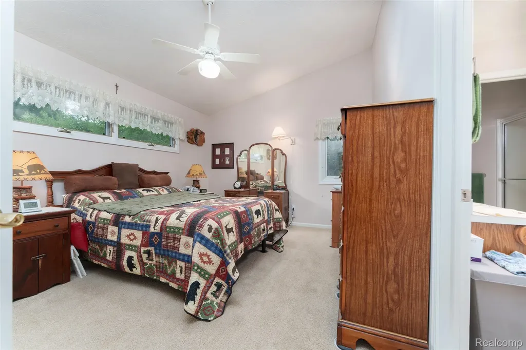 164 Addison Circle Fowlerville Village MI 48836