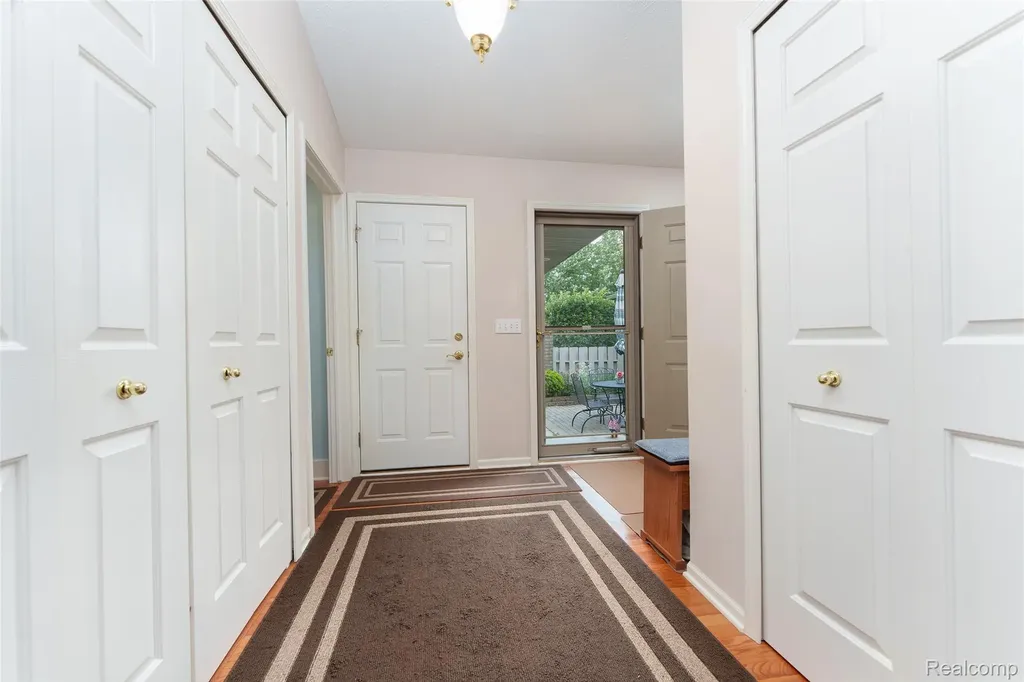 164 Addison Circle Fowlerville Village MI 48836