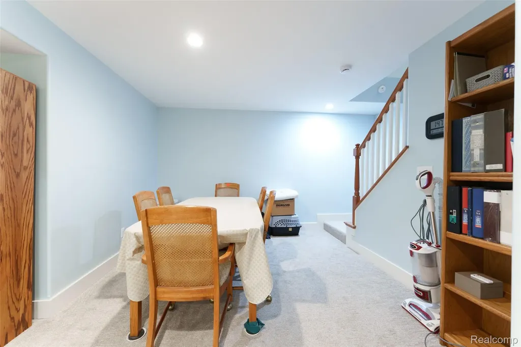 164 Addison Circle Fowlerville Village MI 48836