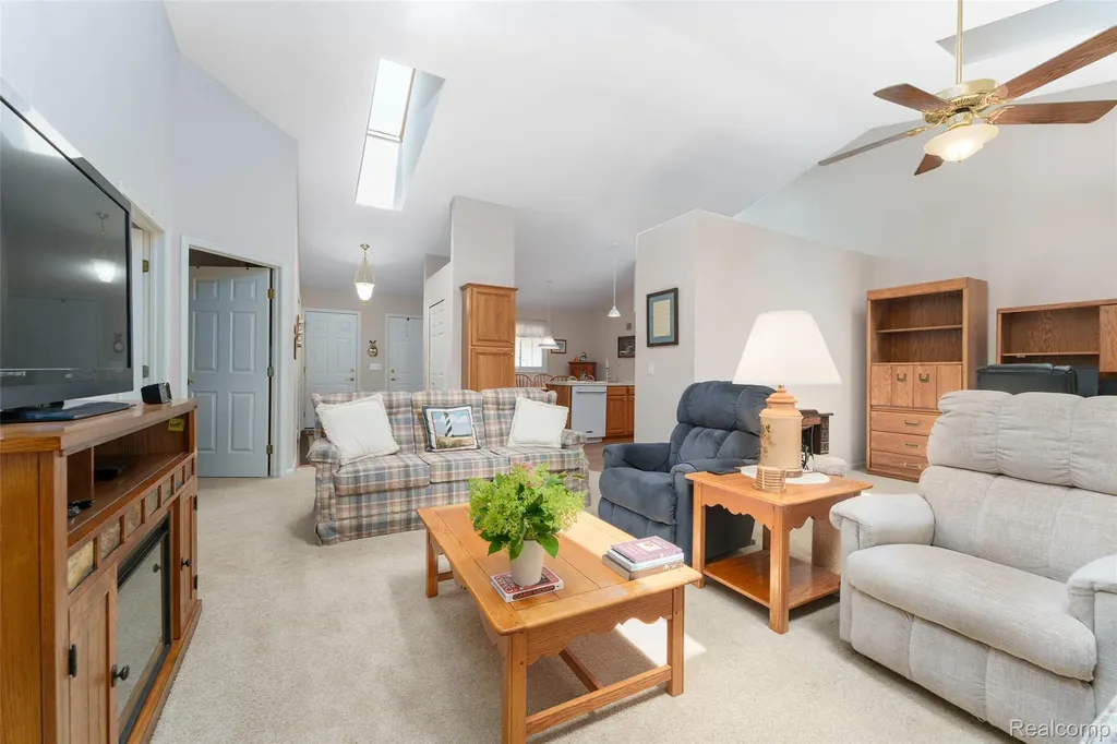 164 Addison Circle Fowlerville Village MI 48836