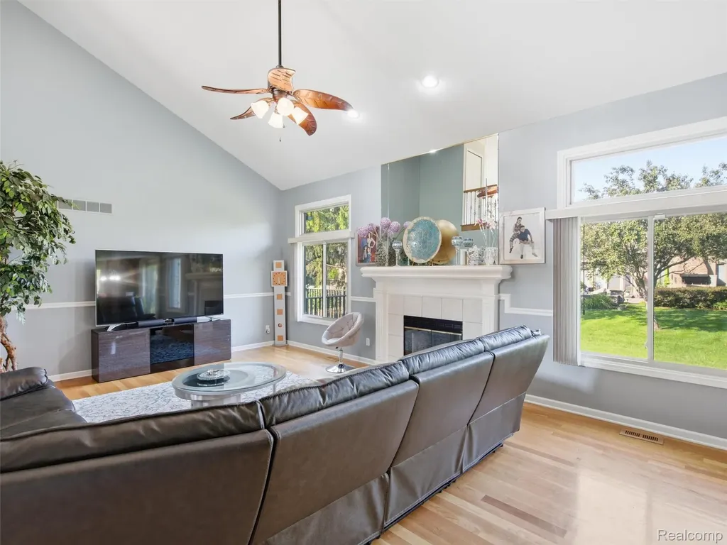 48507 Montelepre Drive Shelby Charter Township MI 48315