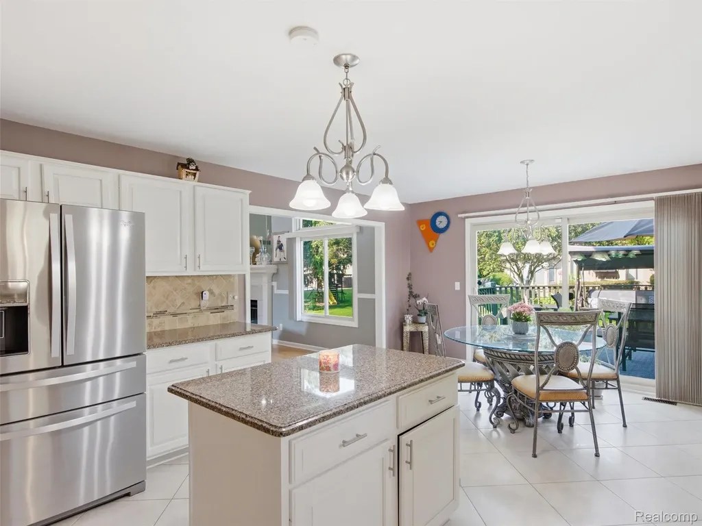 48507 Montelepre Drive Shelby Charter Township MI 48315