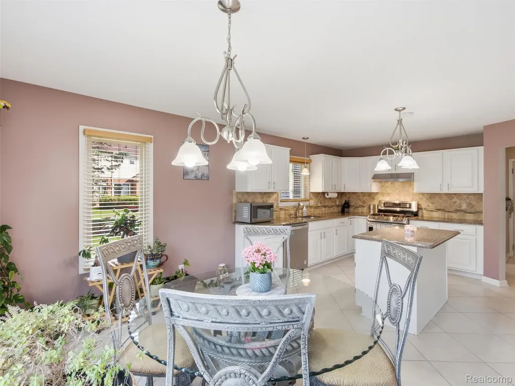 48507 Montelepre Drive Shelby Charter Township MI 48315