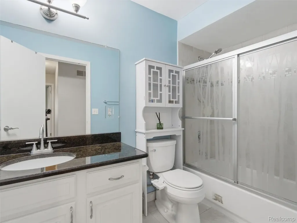 48507 Montelepre Drive Shelby Charter Township MI 48315