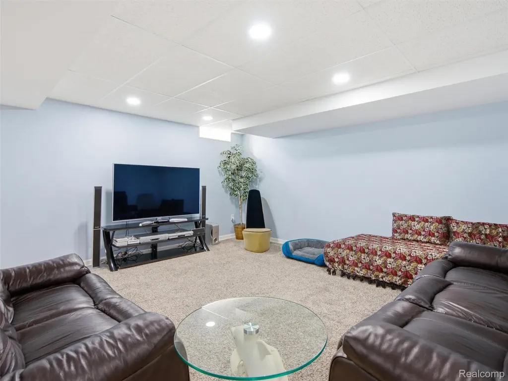 48507 Montelepre Drive Shelby Charter Township MI 48315