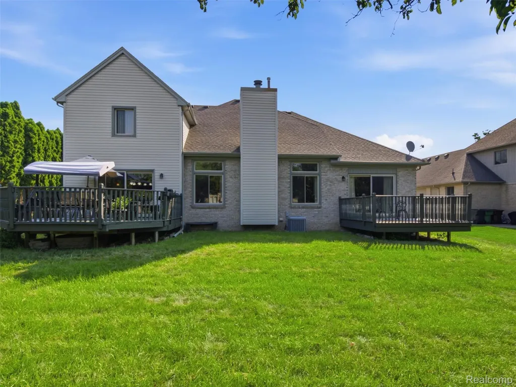 48507 Montelepre Drive Shelby Charter Township MI 48315