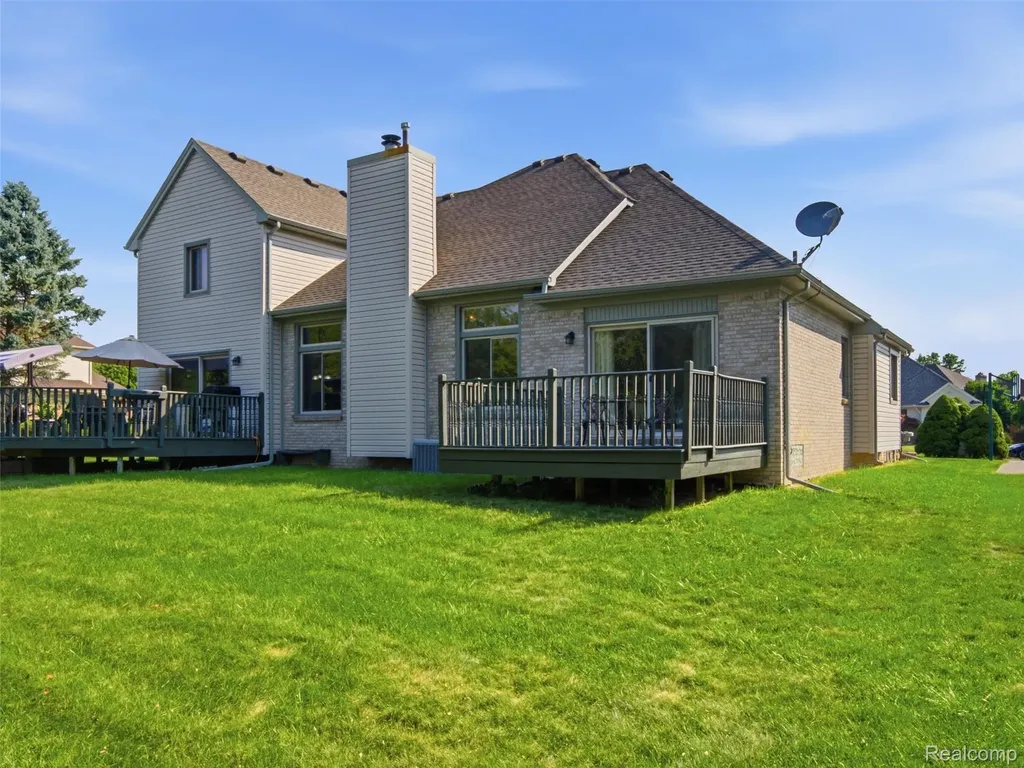 48507 Montelepre Drive Shelby Charter Township MI 48315