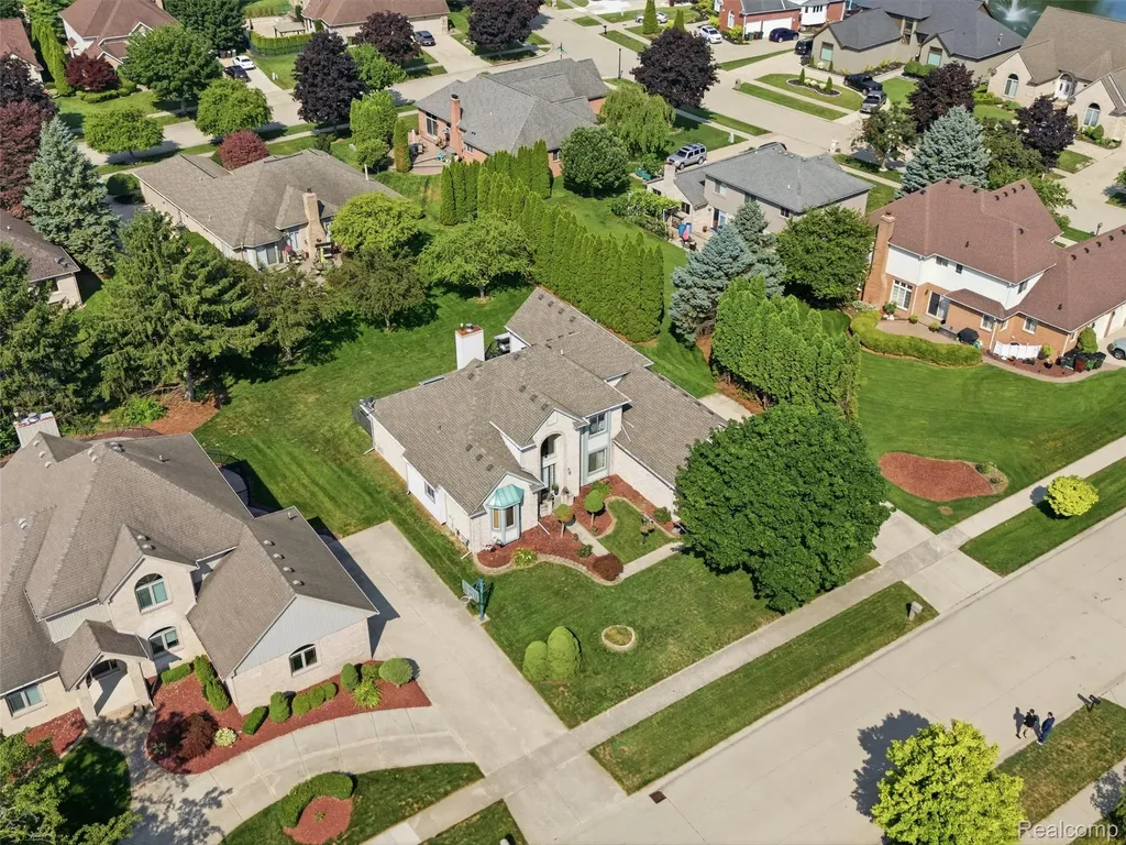 48507 Montelepre Drive Shelby Charter Township MI 48315
