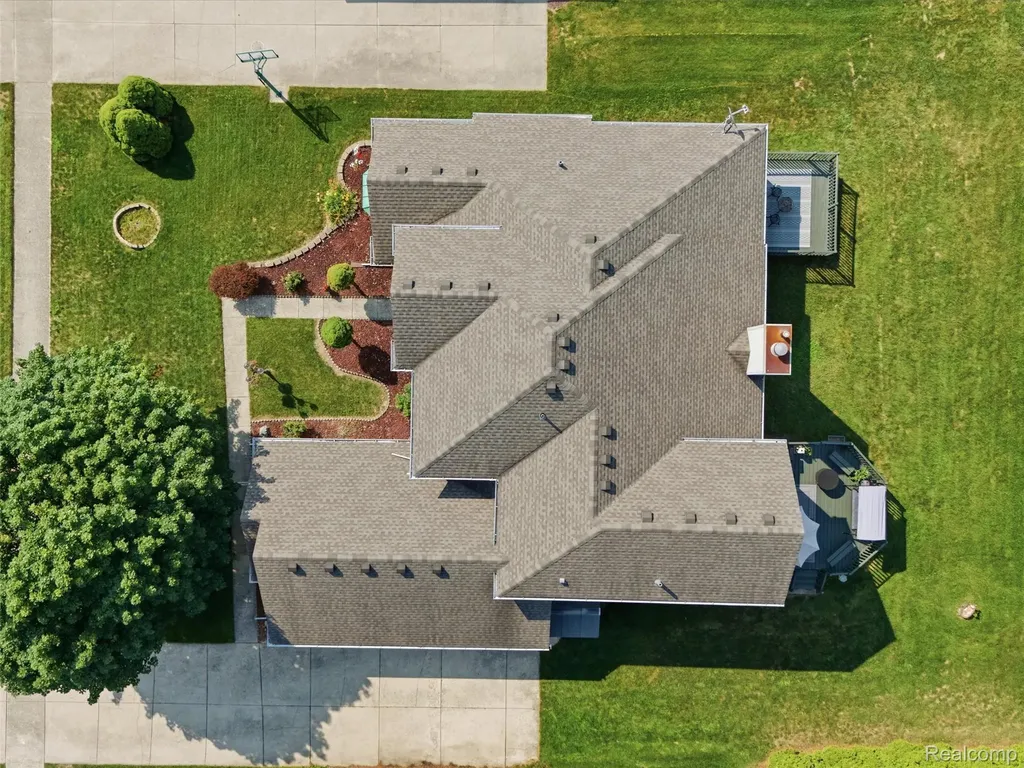 48507 Montelepre Drive Shelby Charter Township MI 48315