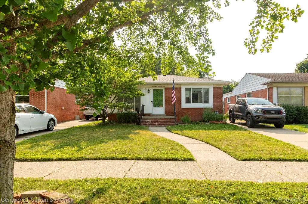 4476 Vassar Street Dearborn Heights City MI 48125