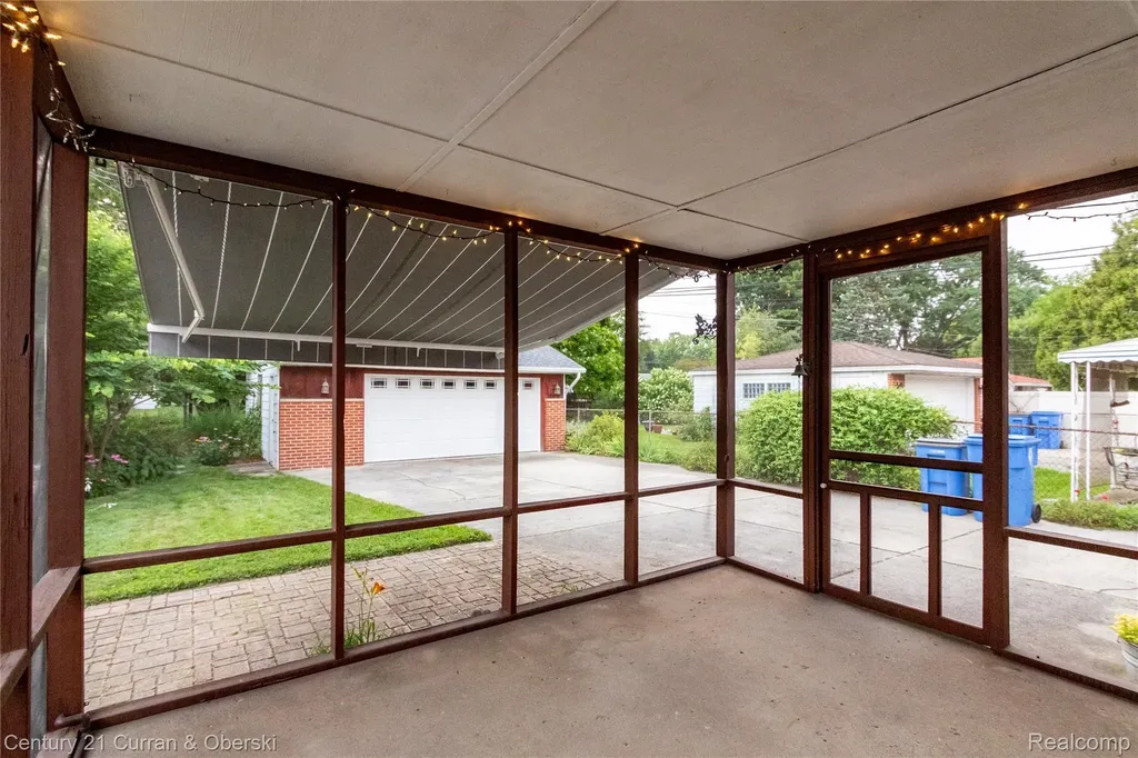 4476 Vassar Street Dearborn Heights City MI 48125