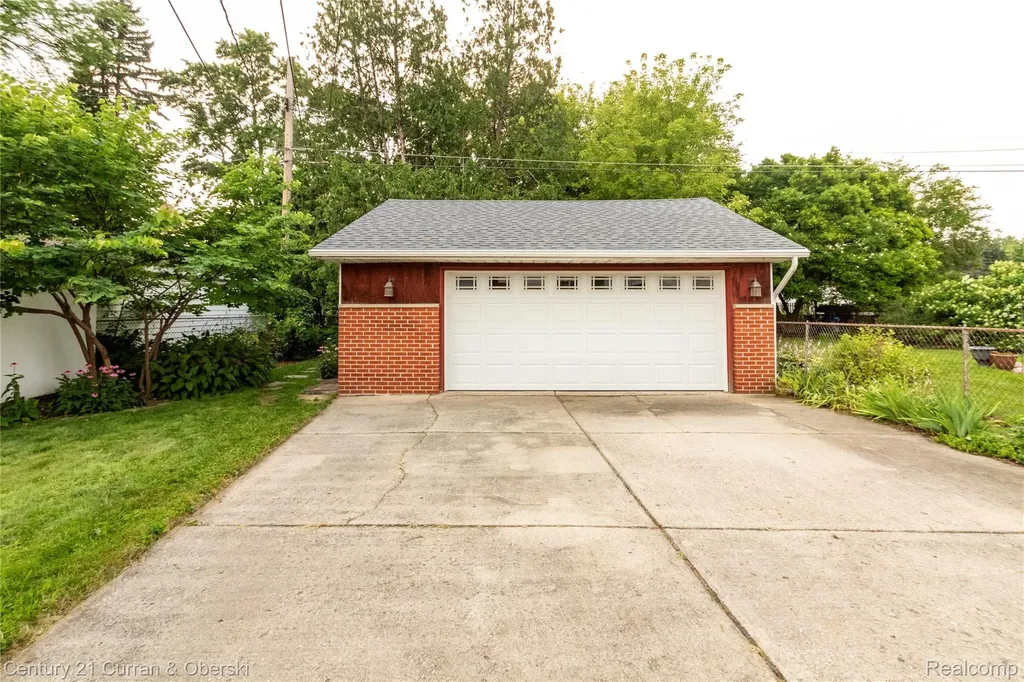4476 Vassar Street Dearborn Heights City MI 48125