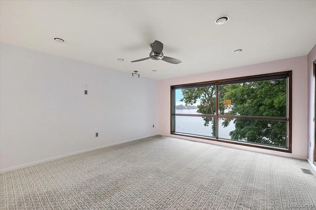 2612 Cove Lane West Bloomfield Charter Township MI 48323