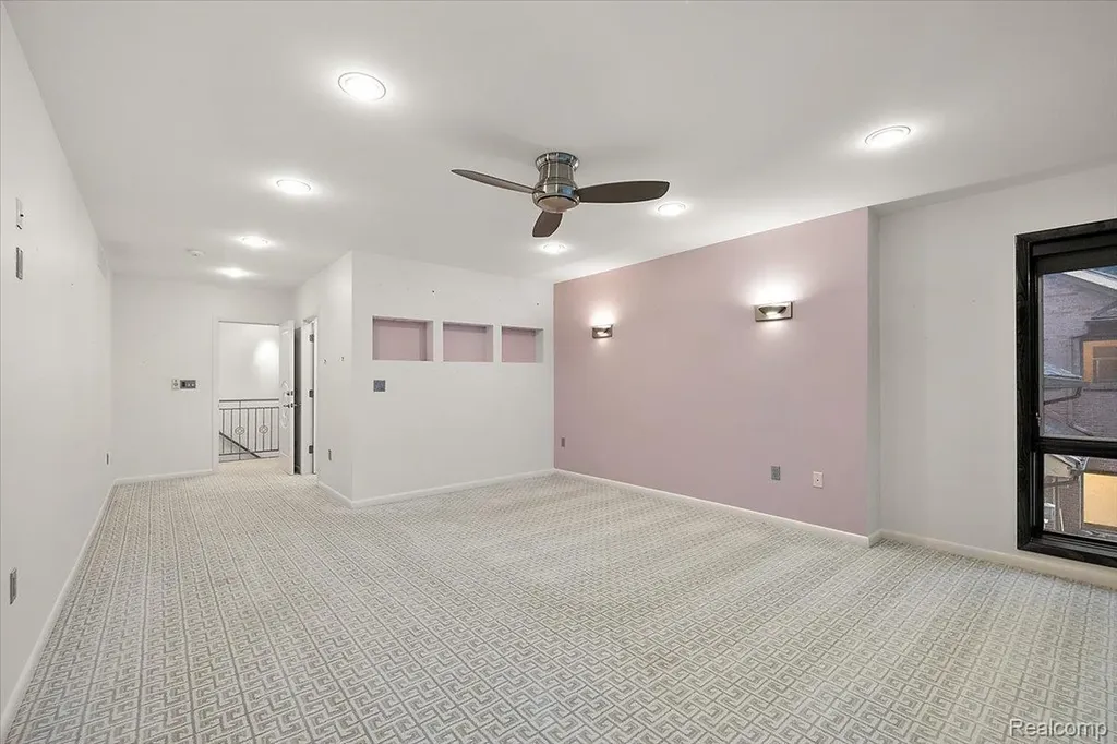 2612 Cove Lane West Bloomfield Charter Township MI 48323