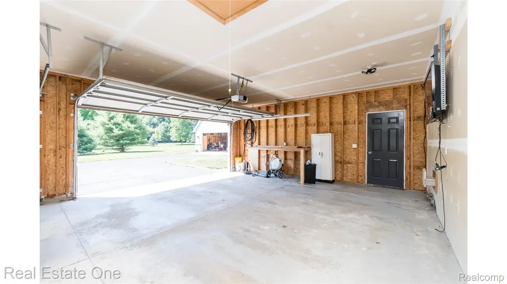 5155 Spruceview Lane Handy Township MI 48836
