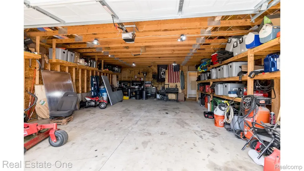 5155 Spruceview Lane Handy Township MI 48836