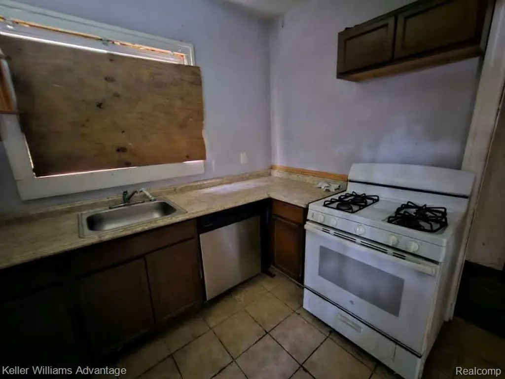 2305 Richton Street Detroit City MI 48206