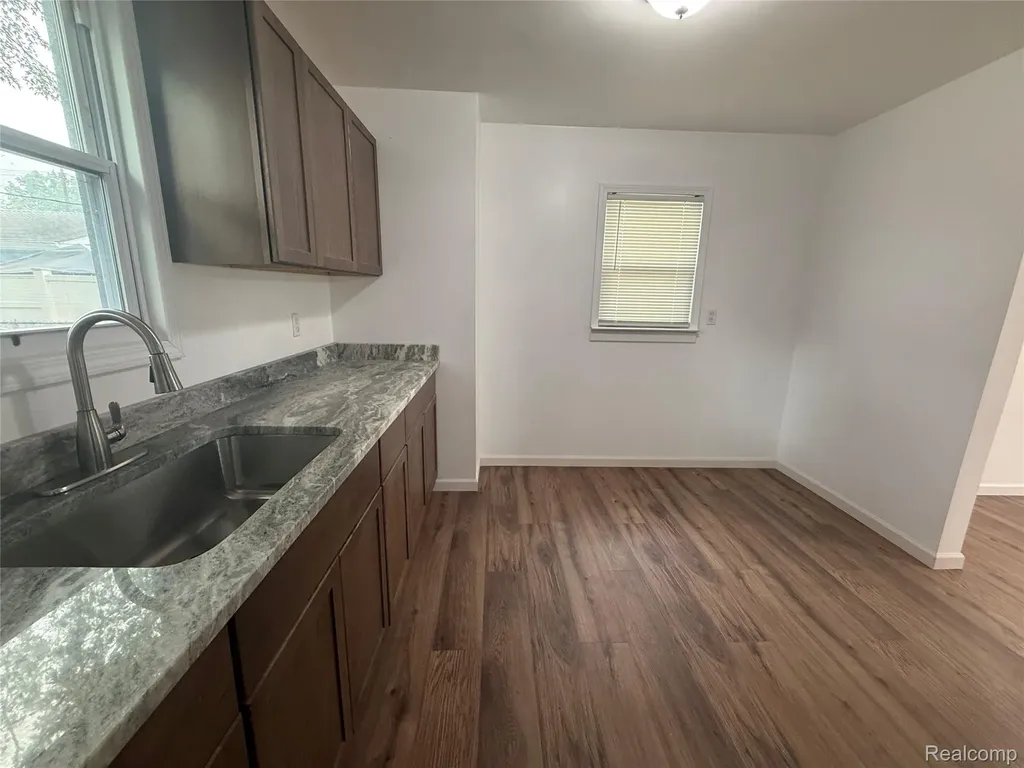 4956 Huron Street Dearborn Heights City MI 48125