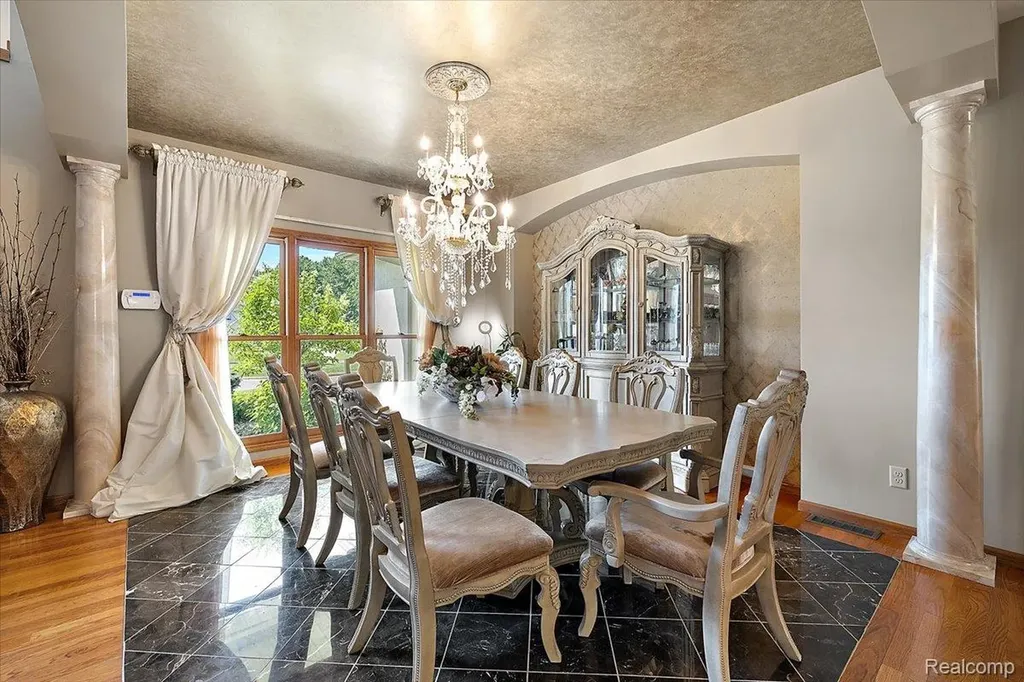3460 Forest Meadow Court Saginaw Charter Township MI 48603