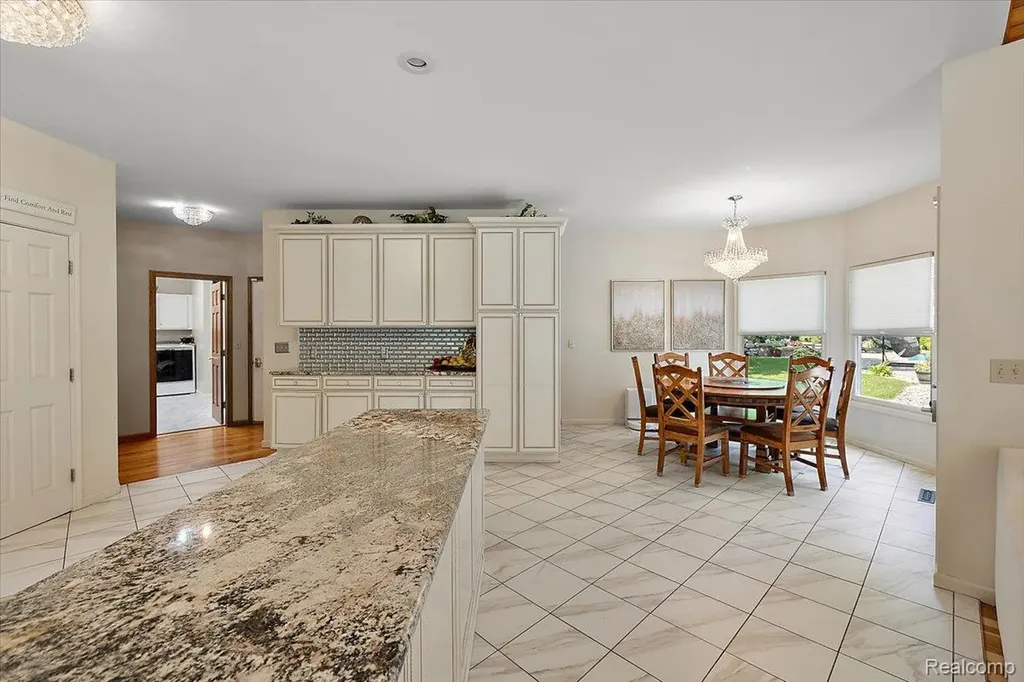 3460 Forest Meadow Court Saginaw Charter Township MI 48603