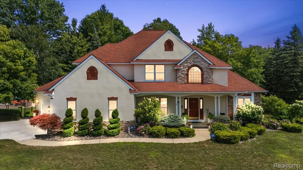 3460 Forest Meadow Court Saginaw Charter Township MI 48603