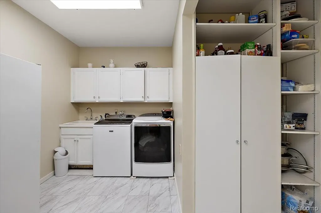 3460 Forest Meadow Court Saginaw Charter Township MI 48603