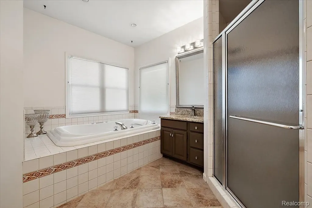 3460 Forest Meadow Court Saginaw Charter Township MI 48603