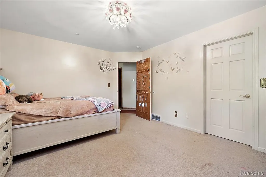 3460 Forest Meadow Court Saginaw Charter Township MI 48603