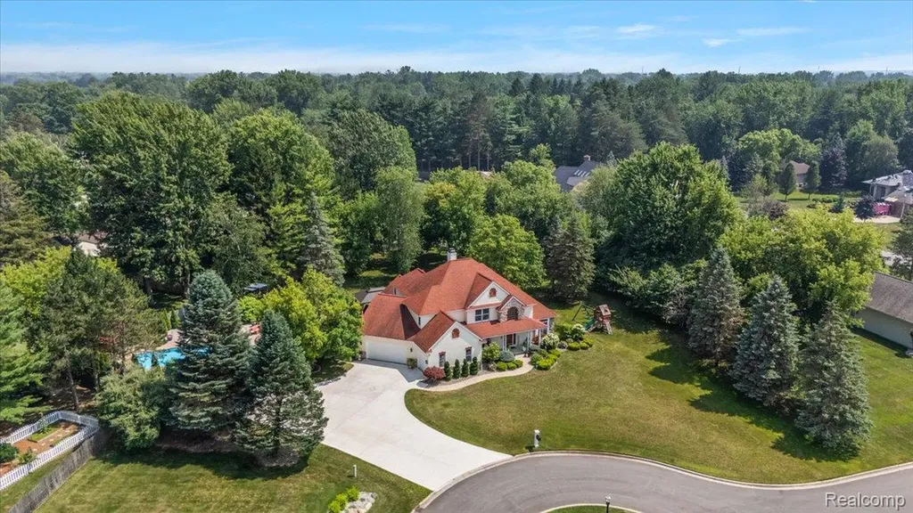 3460 Forest Meadow Court Saginaw Charter Township MI 48603