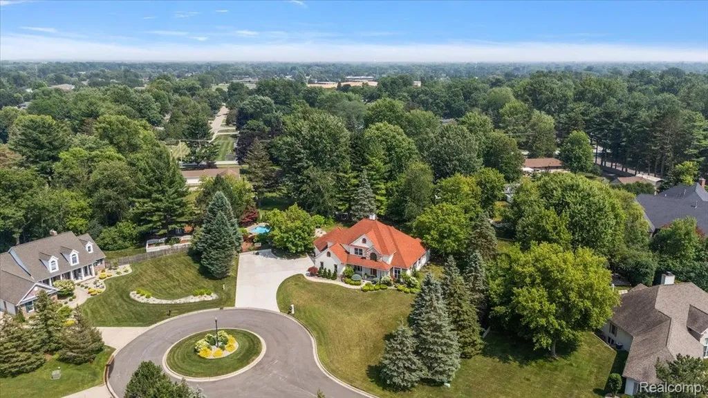 3460 Forest Meadow Court Saginaw Charter Township MI 48603