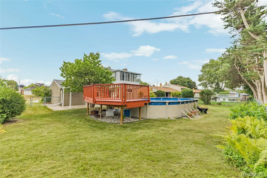 33633 6 Mile Road Livonia City MI 48152