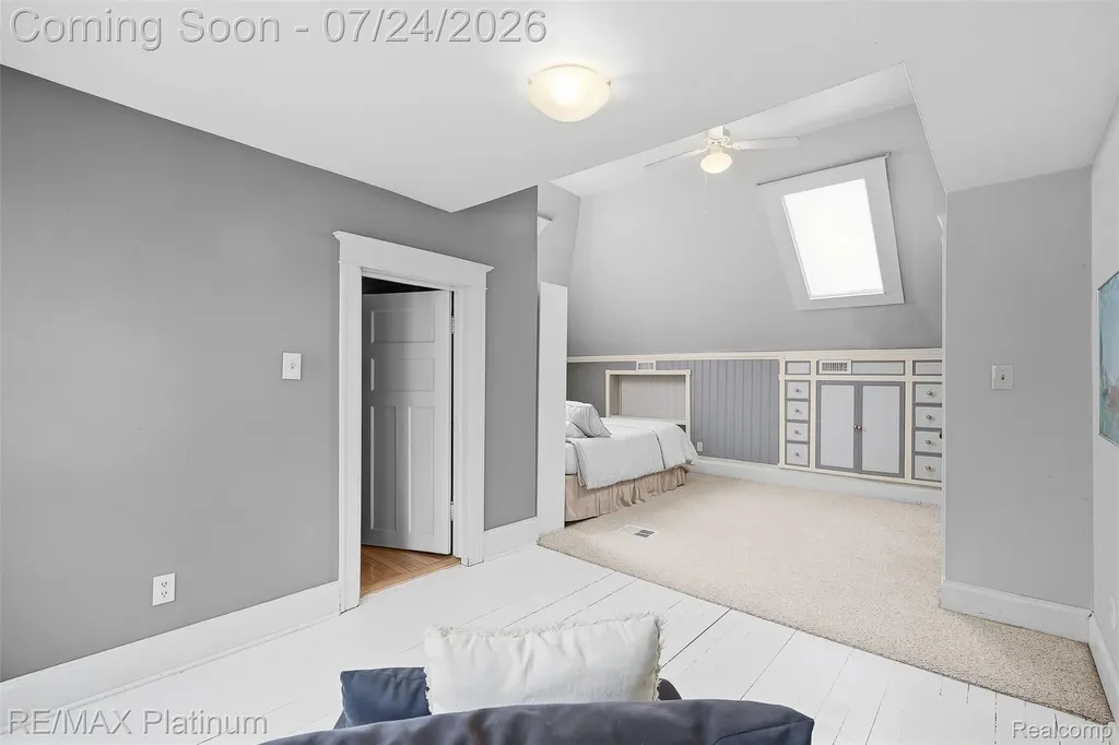 101 S Pine Street Fenton City MI 48430