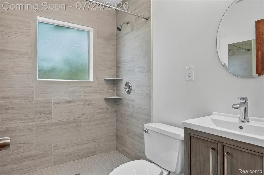 3225 N Altadena Avenue Royal Oak City MI 48073