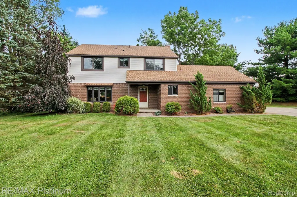 1399 Gray Haven Lane Brighton Township MI 48114