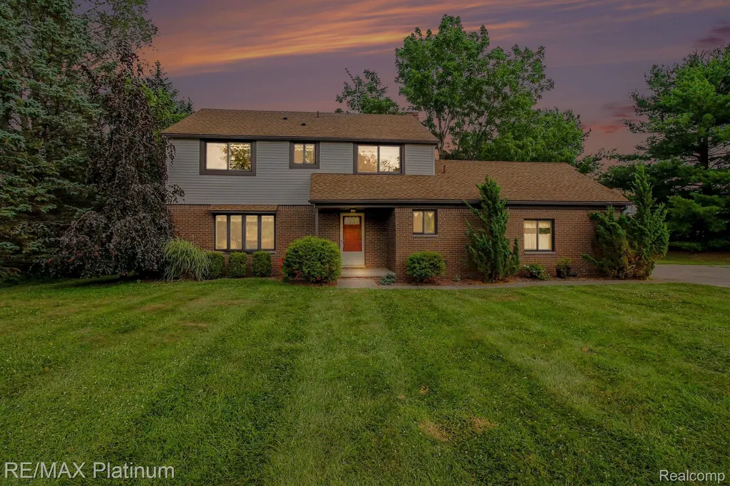 1399 Gray Haven Lane Brighton Township MI 48114