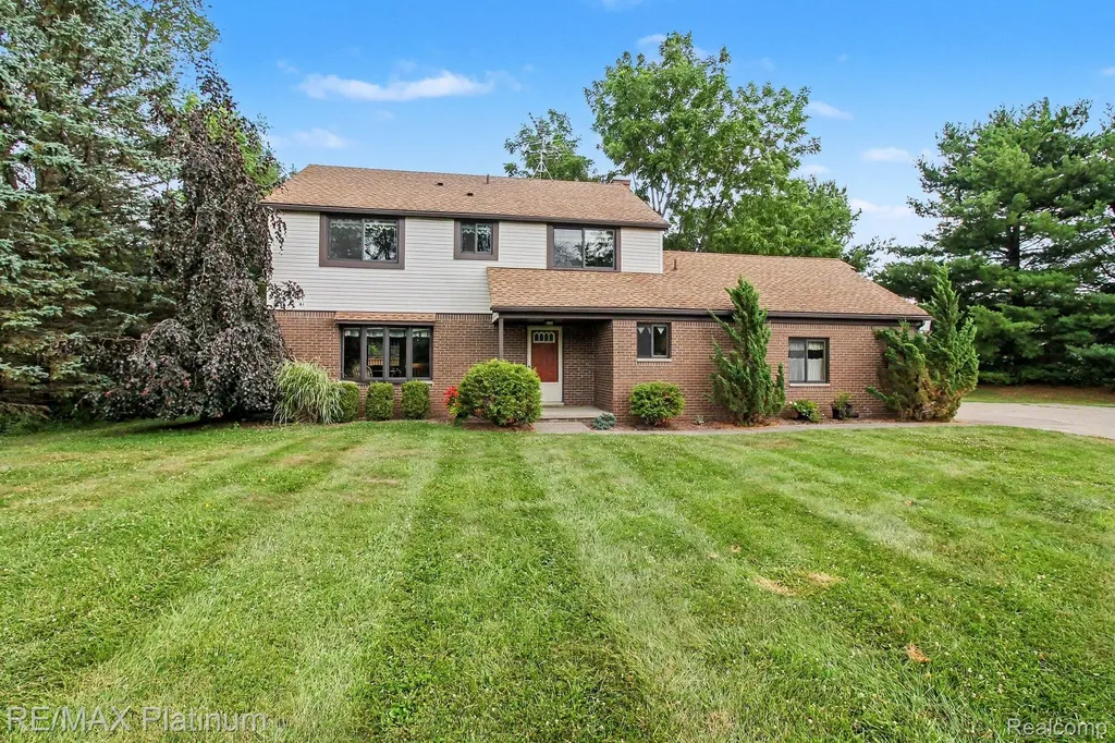 1399 Gray Haven Lane Brighton Township MI 48114