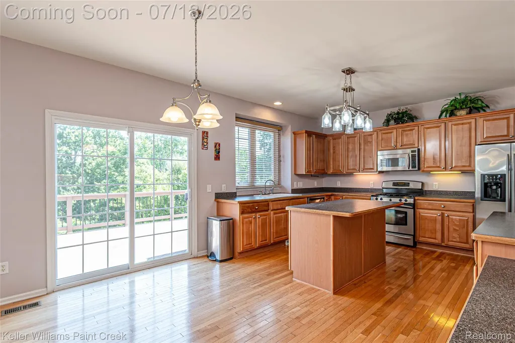 6423 Moonstone Drive Grand Blanc Charter Township MI 48439