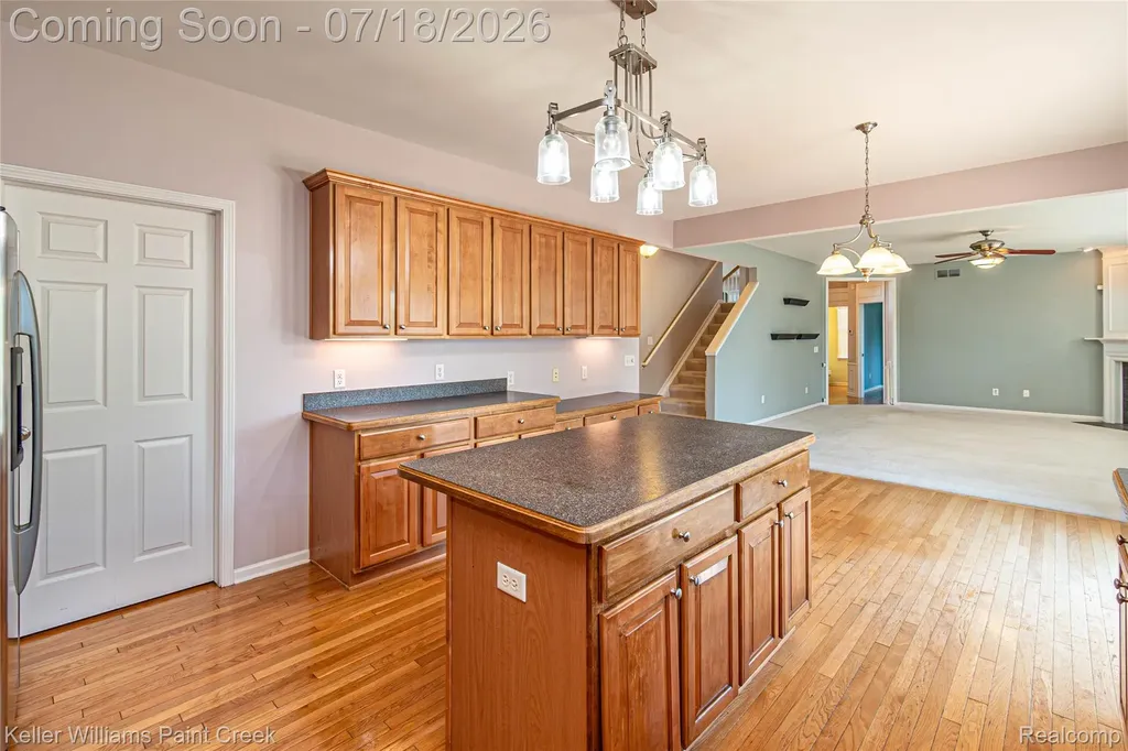 6423 Moonstone Drive Grand Blanc Charter Township MI 48439